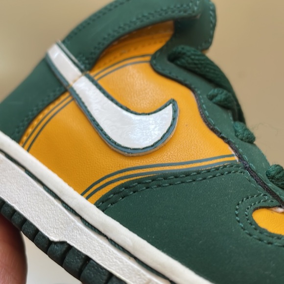 Nike Dunks - RARE Colorway - Picture 5 of 7
